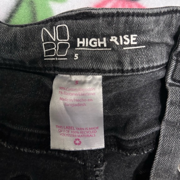 No Boundaries High Rise Shorts - Picture 4 of 4